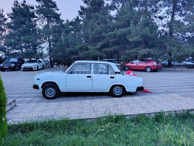 LADA (VAZ) 2107-4