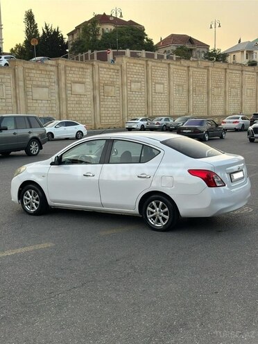 Nissan Sunny-3