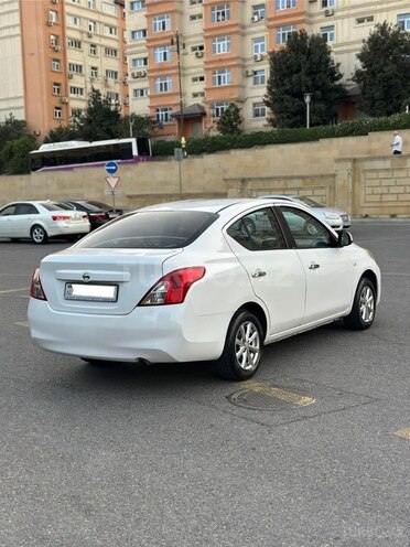 Nissan Sunny-2