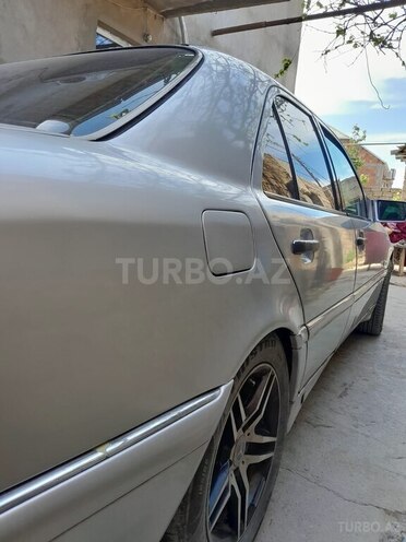 Mercedes C 240-6