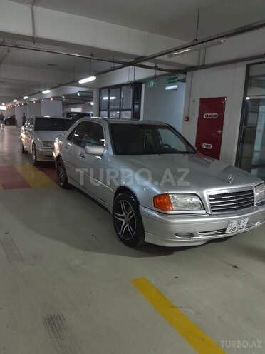 Mercedes C 240-1