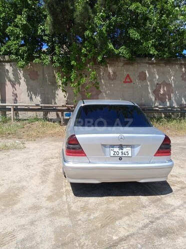 Mercedes C 240-4