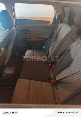 Nissan X-Trail-7