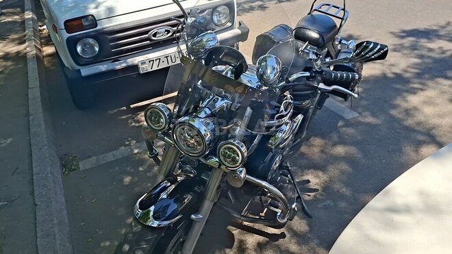 Yamaha XVS950A Midnight Star-2