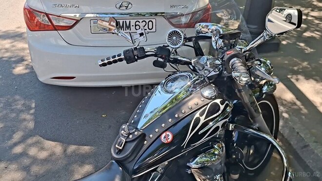 Yamaha XVS950A Midnight Star-8