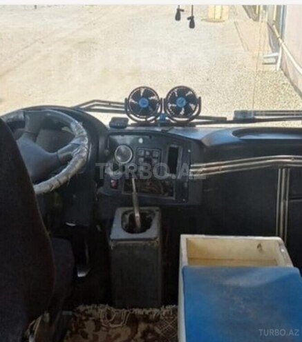 Isuzu NP 37-3