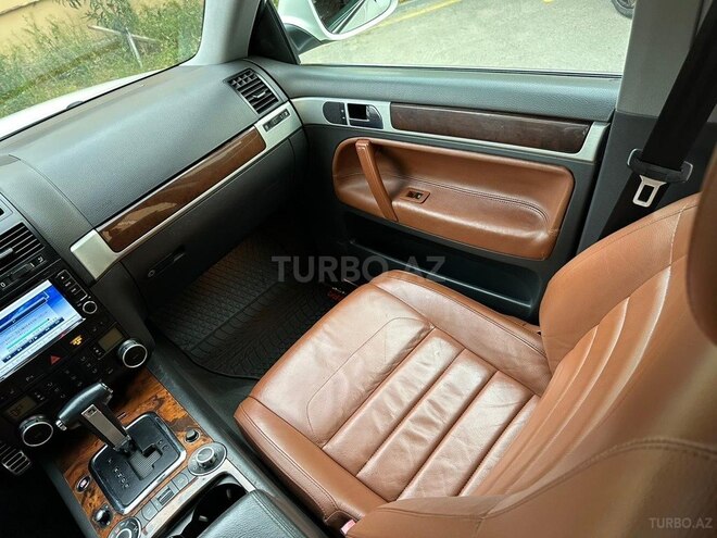 Volkswagen Touareg-19