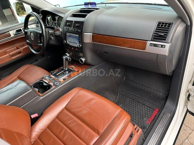 Volkswagen Touareg-15