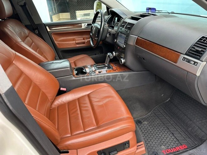 Volkswagen Touareg-14