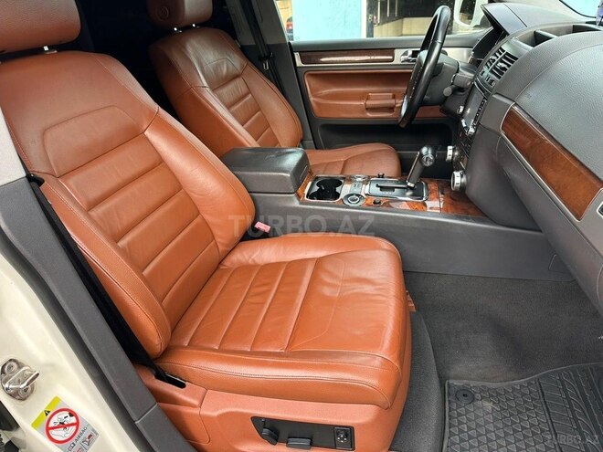 Volkswagen Touareg-16
