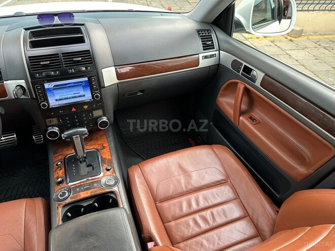 Volkswagen Touareg-20