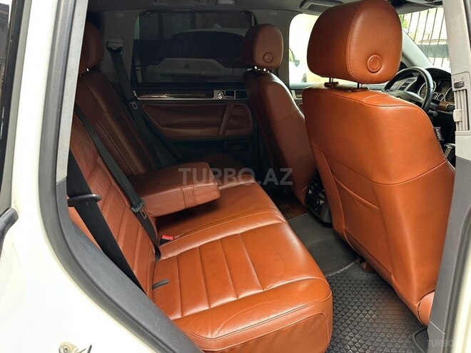 Volkswagen Touareg-17