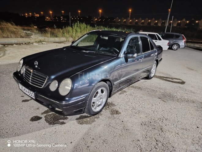 Mercedes E 240-6