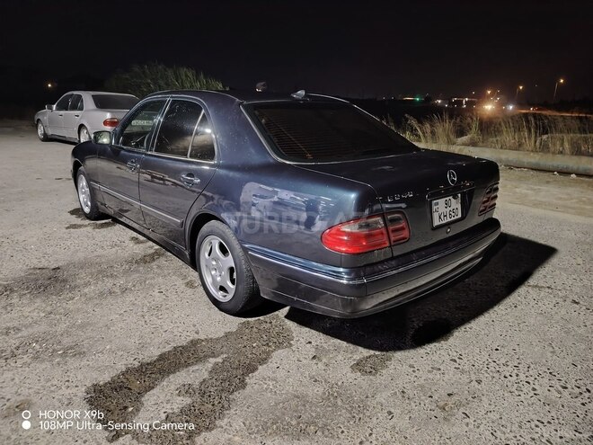 Mercedes E 240-7