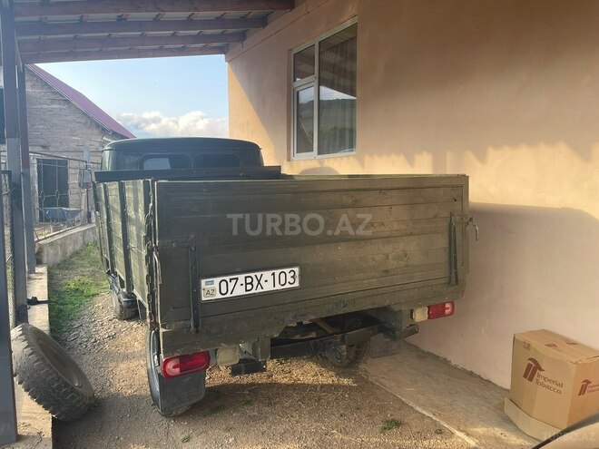 UAZ 3303-2