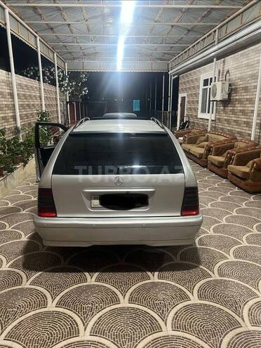 Mercedes C 220-10