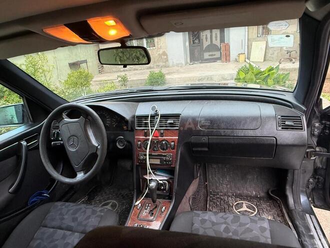 Mercedes C 180-9