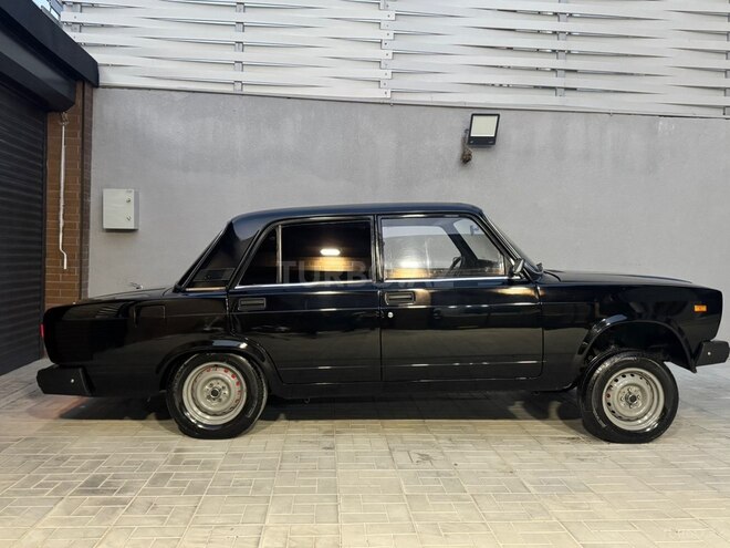 LADA (VAZ) 2107-5