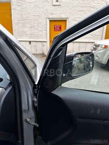 Toyota Prius-8
