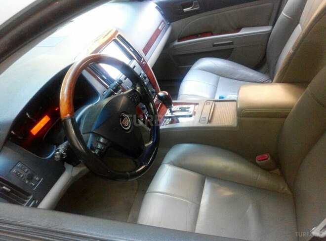 Cadillac STS-9