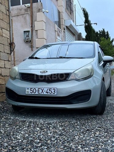 Kia Rio-1