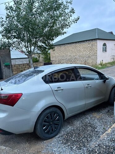 Kia Rio-7