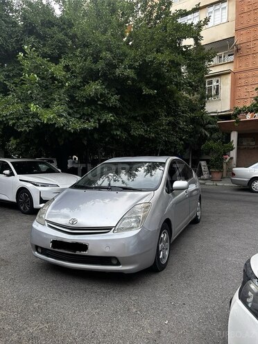 Toyota Prius-1