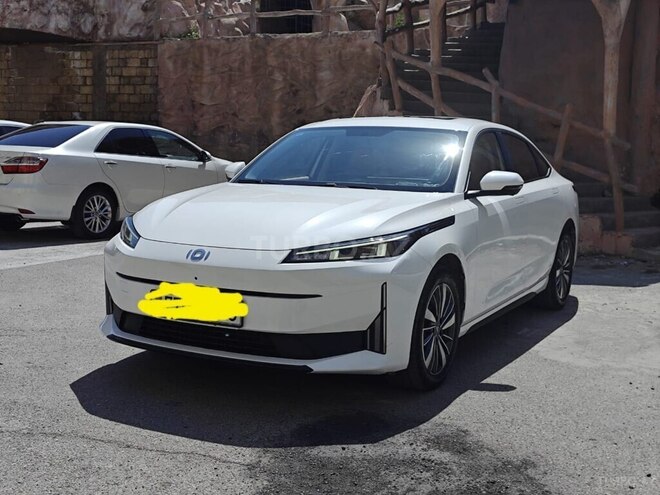 Changan Qiyuan A05-1