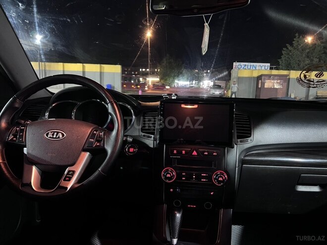 Kia Sorento-8