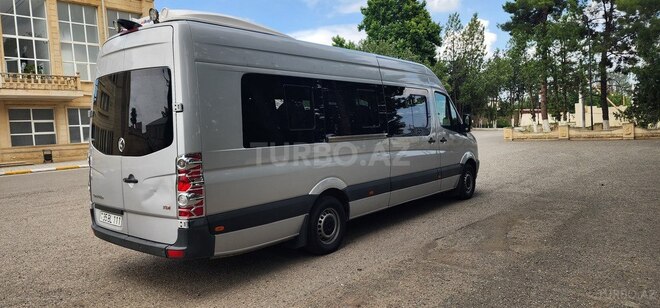 Volkswagen Crafter-5