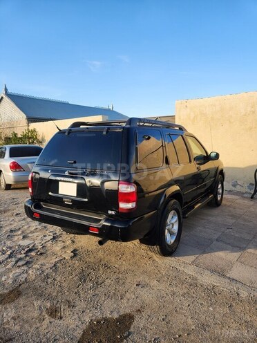 Nissan Pathfinder-5