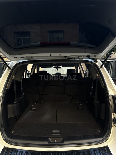 Hyundai Santa Fe-5