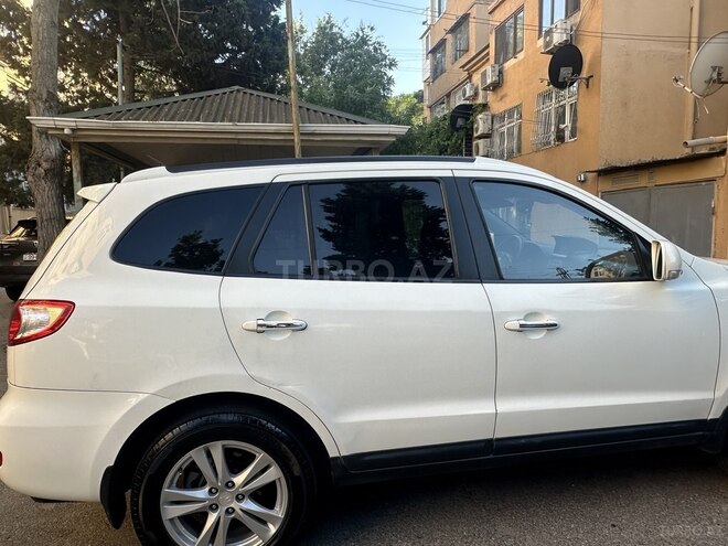 Hyundai Santa Fe-3