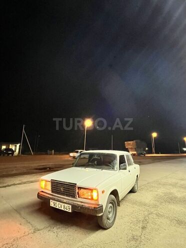 LADA (VAZ) 2107-15