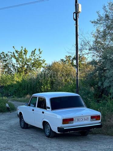 LADA (VAZ) 2107-17