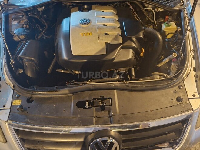 Volkswagen Touareg-11