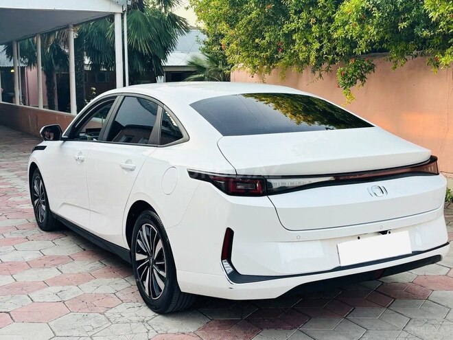 Changan Qiyuan A05-11