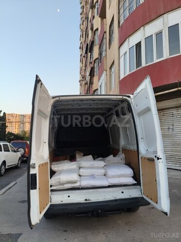 Ford Transit-7