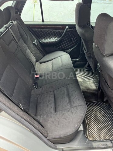 Mercedes C 180-11