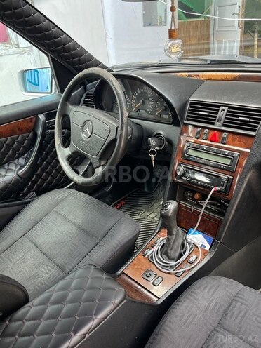 Mercedes C 180-10