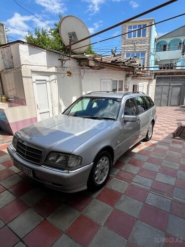 Mercedes C 180-3