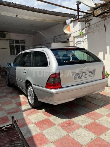 Mercedes C 180-4