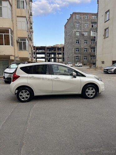 Nissan Note-9