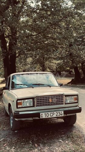 LADA (VAZ) 2107-1