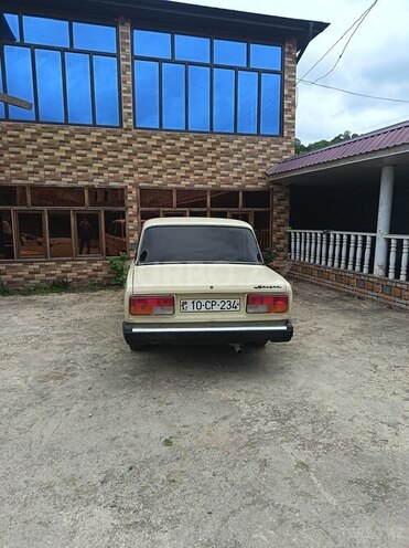 LADA (VAZ) 2107-10
