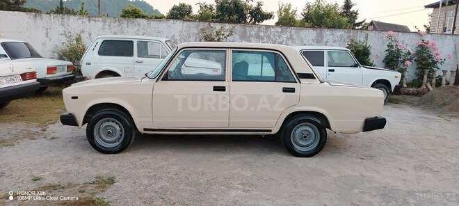 LADA (VAZ) 2107-3