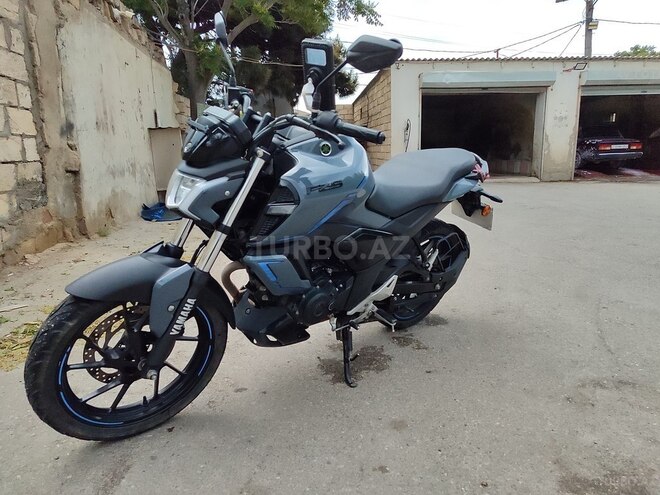 Yamaha FZ-S FI Deluxe-8