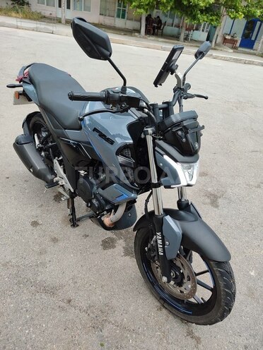 Yamaha FZ-S FI Deluxe-5