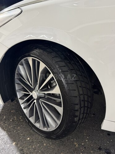 Hyundai Azera-4