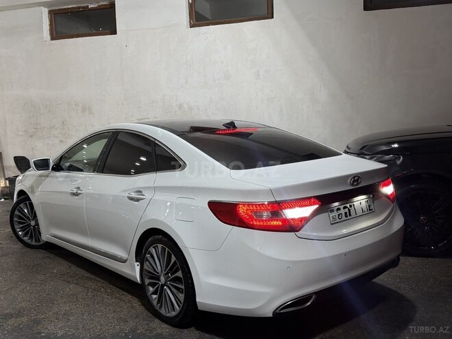 Hyundai Azera-6